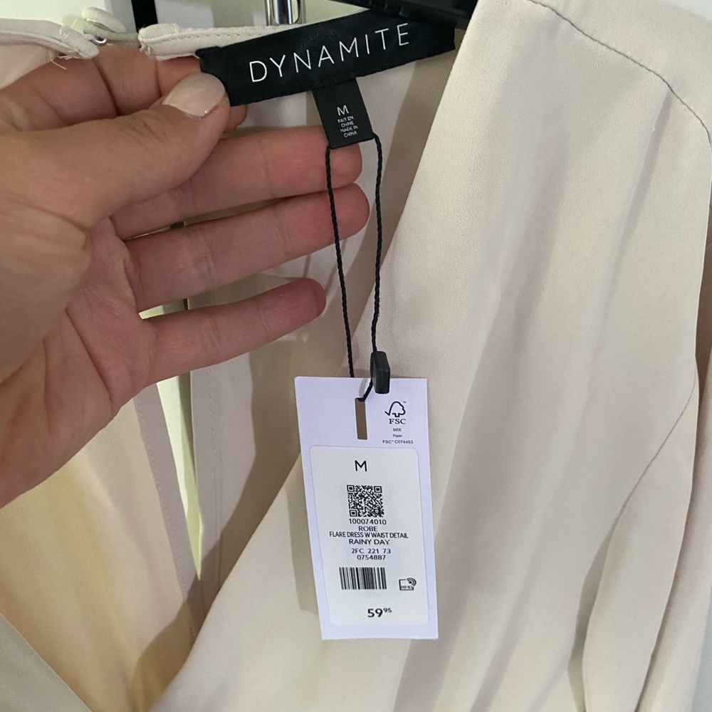 NWT Dynamite Flowy Dress - Picture 7 of 8